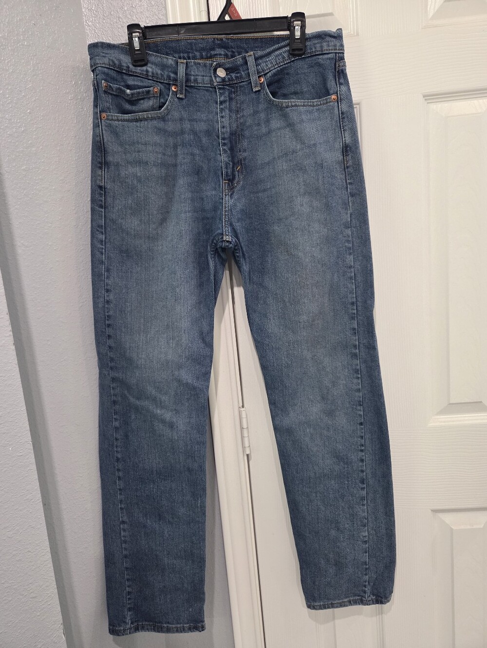 Size 34x32 Levis Jeans